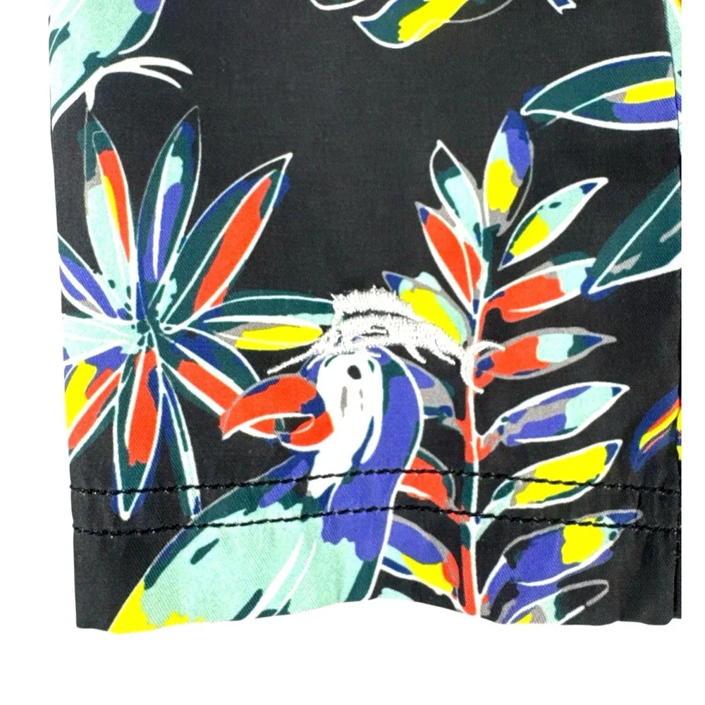 Tommy Bahama make splash